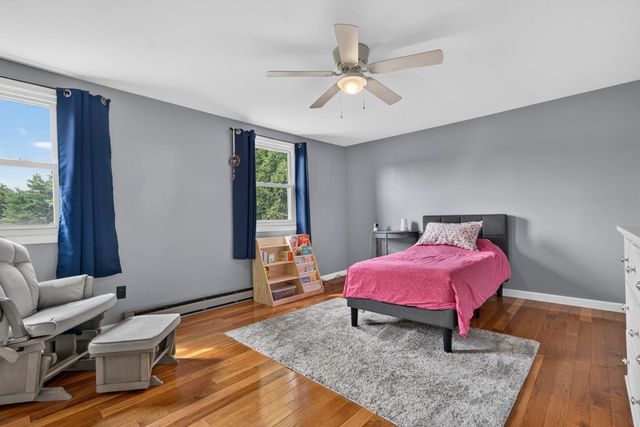 24 Stonegate Lane, Derry, NH 03038