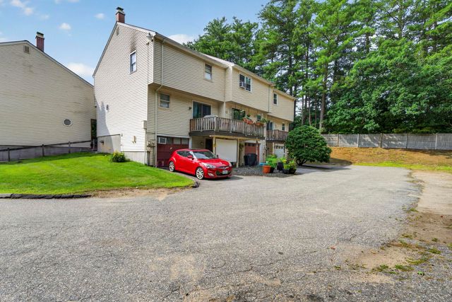 24 Stonegate Lane, Derry, NH 03038
