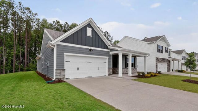 1090 Aviator Lane, Ayden, NC 28513