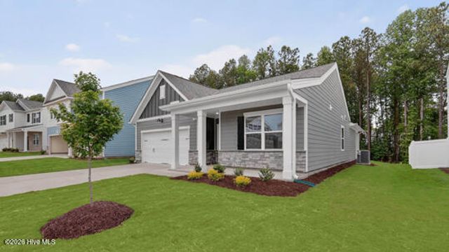 1090 Aviator Lane, Ayden, NC 28513