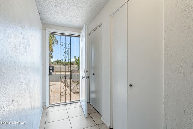 3505 E Ellington Place, Tucson, AZ 85713