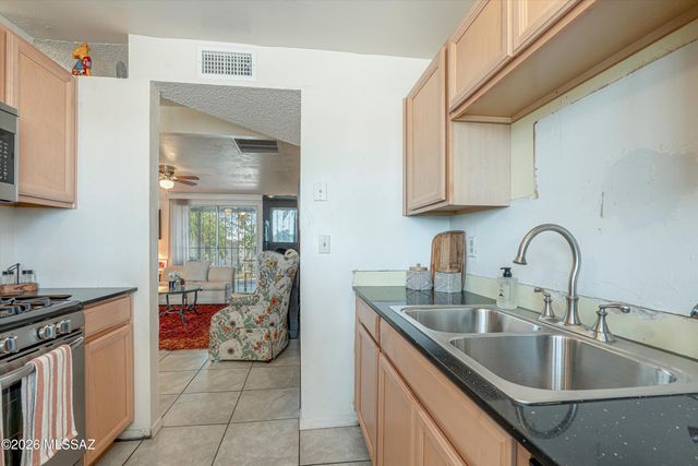 3505 E Ellington Place, Tucson, AZ 85713
