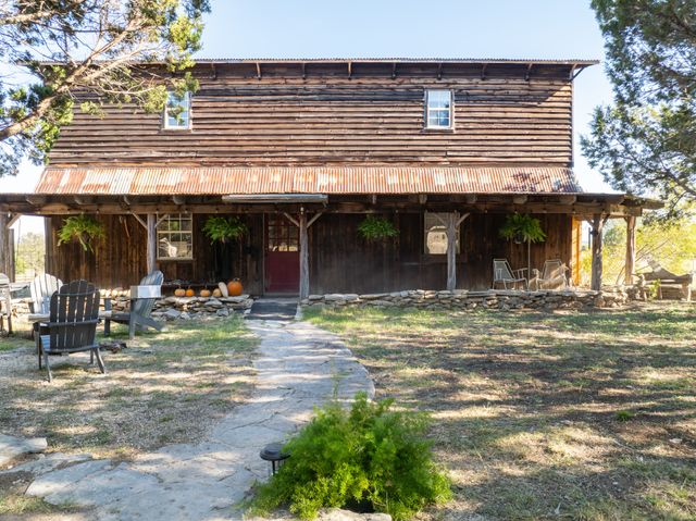 153 County Road 2139, Iredell, TX 76649