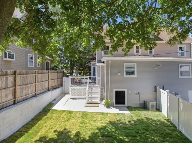 8 Linden Rd 1, Melrose, MA 02176