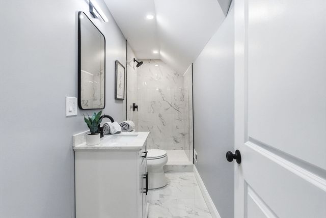 8 Linden Rd 1, Melrose, MA 02176