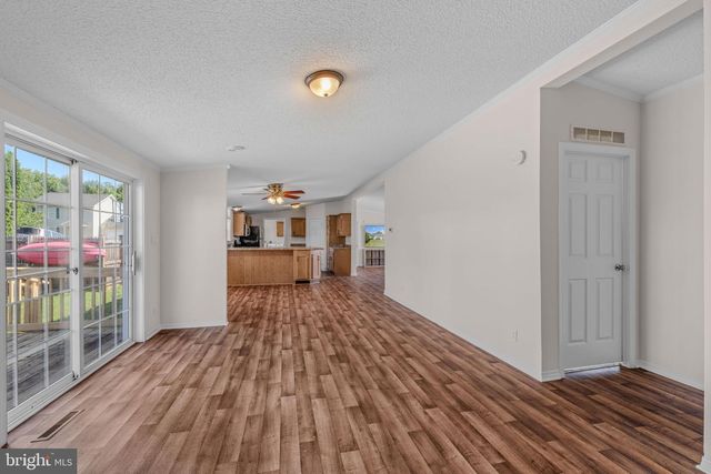 44 TEAL RD, Martinsburg, WV 25405