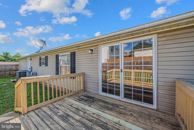 44 TEAL RD, Martinsburg, WV 25405