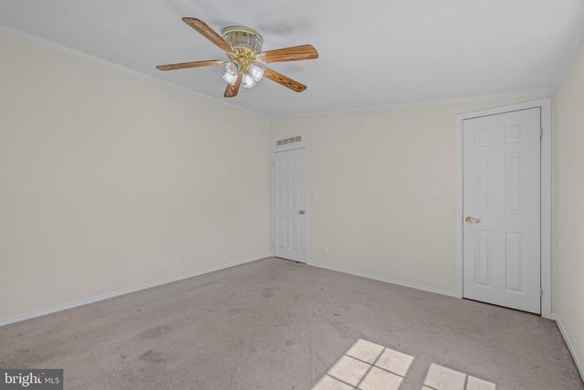 44 TEAL RD, Martinsburg, WV 25405