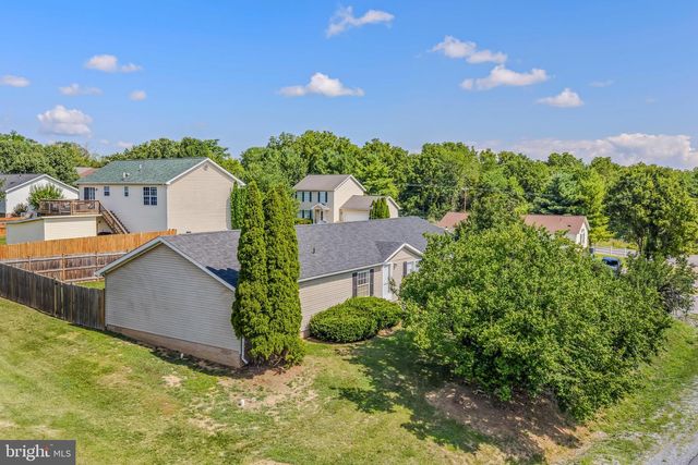 44 TEAL RD, Martinsburg, WV 25405
