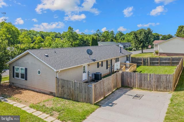 44 TEAL RD, Martinsburg, WV 25405