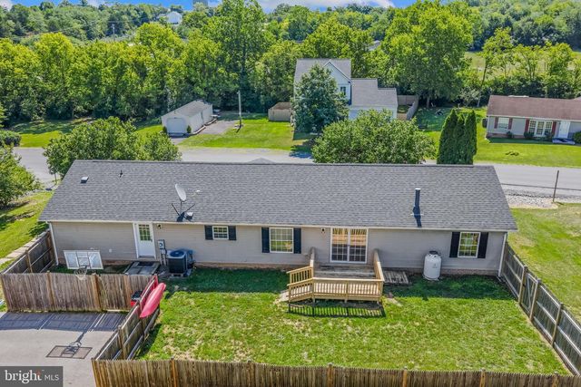44 TEAL RD, Martinsburg, WV 25405