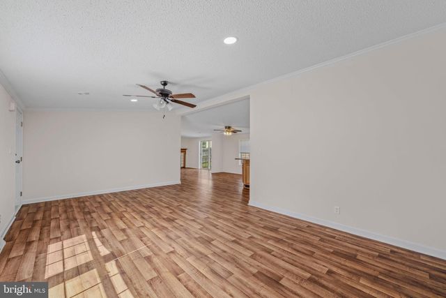 44 TEAL RD, Martinsburg, WV 25405
