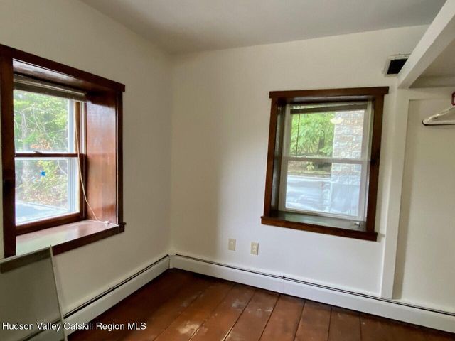 563 Old Indian Road, Milton, NY 12547