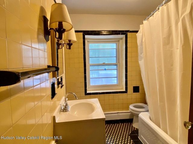 563 Old Indian Road, Milton, NY 12547