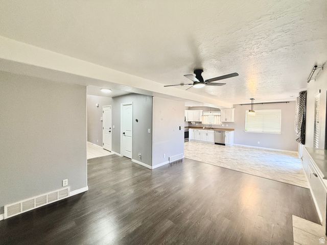 1819 N CLARK DR, Layton, UT 84041
