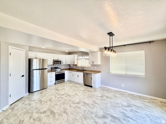 1819 N CLARK DR, Layton, UT 84041