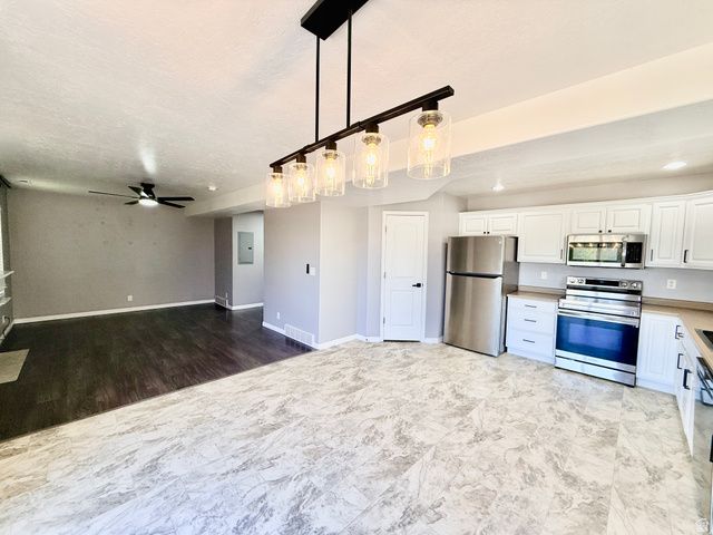 1819 N CLARK DR, Layton, UT 84041