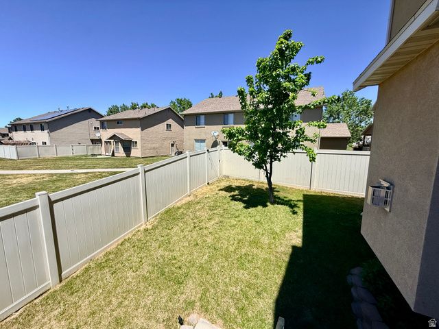 1819 N CLARK DR, Layton, UT 84041