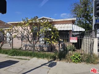 263 E 84th Place, Los Angeles, CA 90003