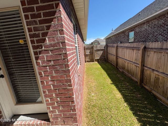 17063 Palm Ridge Drive, D'iberville, MS 39540
