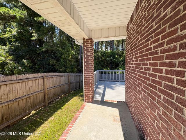 17063 Palm Ridge Drive, D'iberville, MS 39540