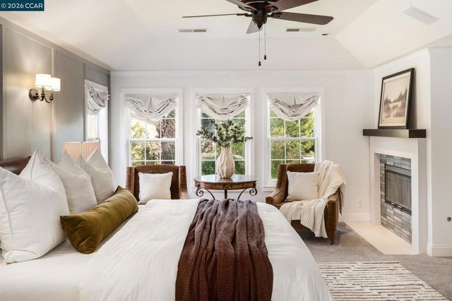 7 Eastward Ln, Danville, CA 94506
