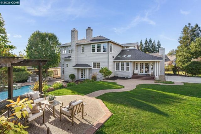 7 Eastward Ln, Danville, CA 94506