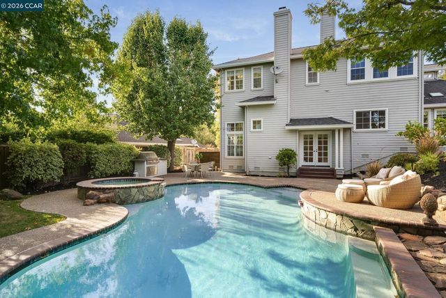 7 Eastward Ln, Danville, CA 94506