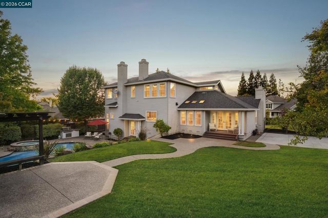 7 Eastward Ln, Danville, CA 94506