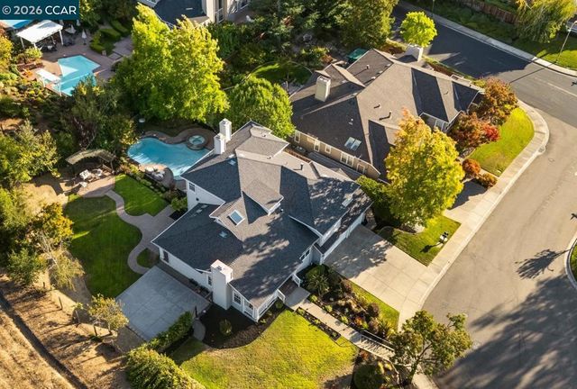7 Eastward Ln, Danville, CA 94506