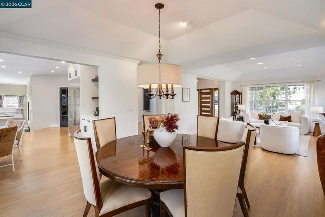 7 Eastward Ln, Danville, CA 94506