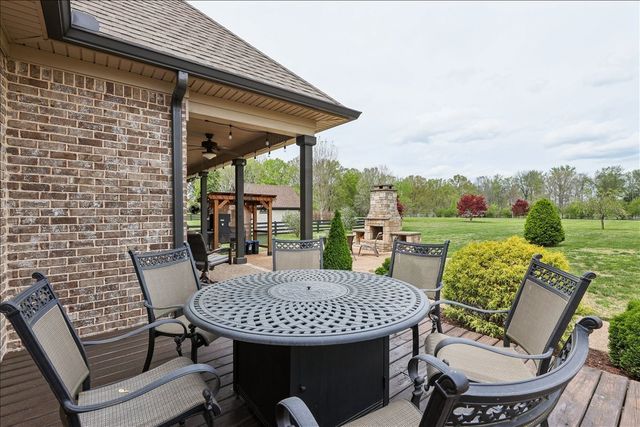 239 Cherokee Dock Rd, Lebanon, TN 37087