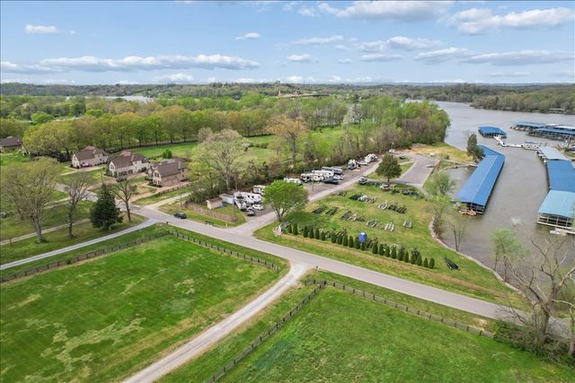 239 Cherokee Dock Rd, Lebanon, TN 37087