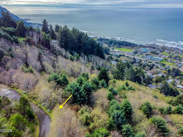6200 Keenah Ln, Yachats, OR 97498
