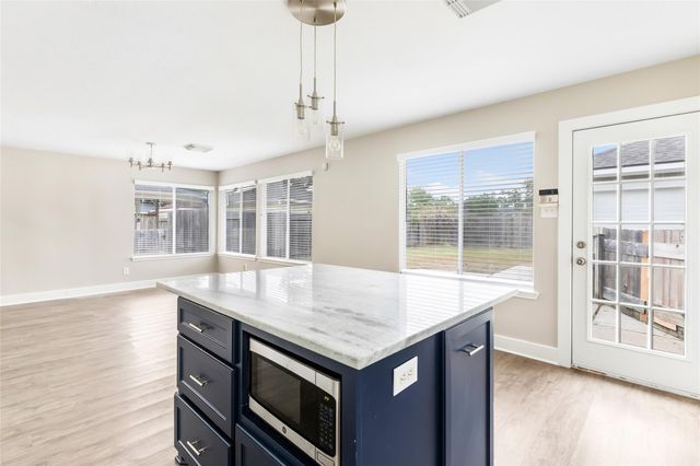 19106 Spruce Bough Lane, Humble, TX 77346