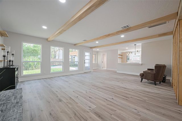 3 Roserush Court, The Woodlands, TX 77380