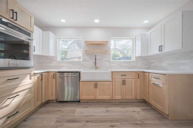 3 Roserush Court, The Woodlands, TX 77380