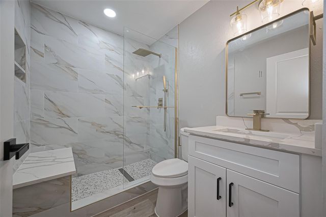 3 Roserush Court, The Woodlands, TX 77380