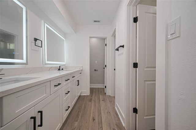 3 Roserush Court, The Woodlands, TX 77380