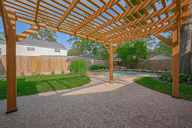3 Roserush Court, The Woodlands, TX 77380