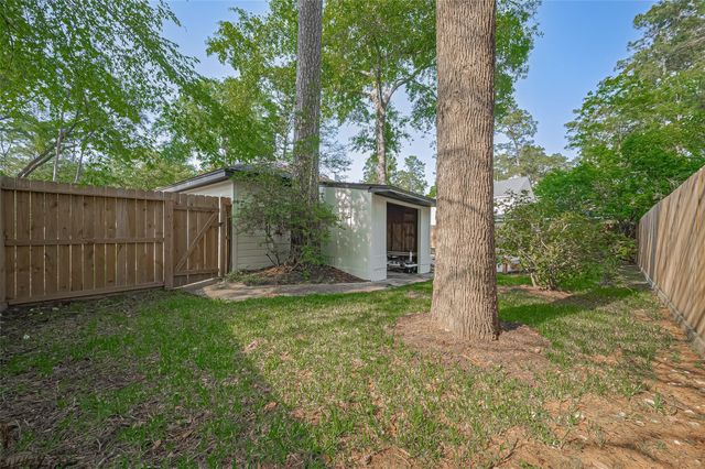 3 Roserush Court, The Woodlands, TX 77380