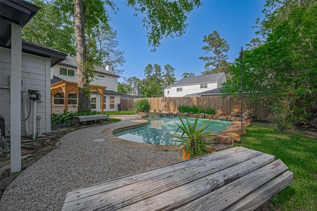 3 Roserush Court, The Woodlands, TX 77380