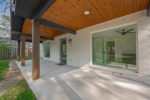 3 Roserush Court, The Woodlands, TX 77380