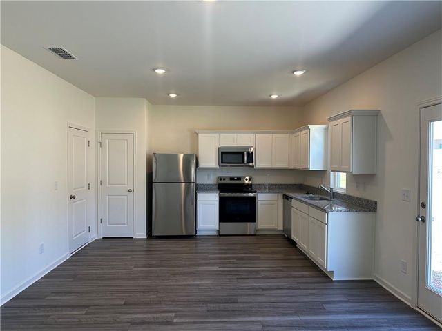 85 Heartland Drive, Dallas, GA 30157
