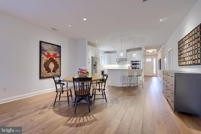 1032 PRESIDENTS DR, Lititz, PA 17543