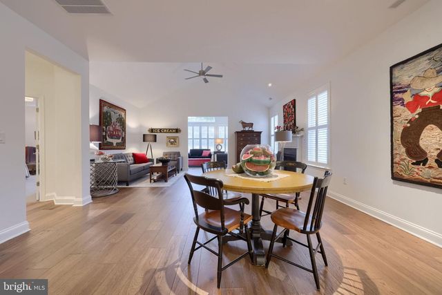 1032 PRESIDENTS DR, Lititz, PA 17543