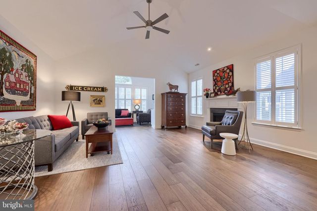 1032 PRESIDENTS DR, Lititz, PA 17543