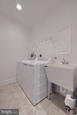 1032 PRESIDENTS DR, Lititz, PA 17543