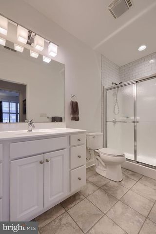 1032 PRESIDENTS DR, Lititz, PA 17543