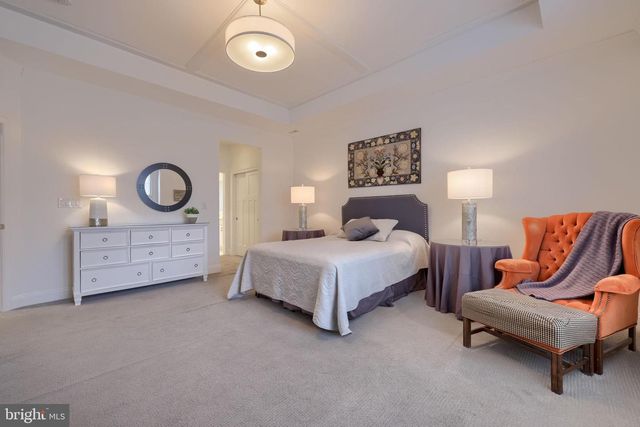 1032 PRESIDENTS DR, Lititz, PA 17543